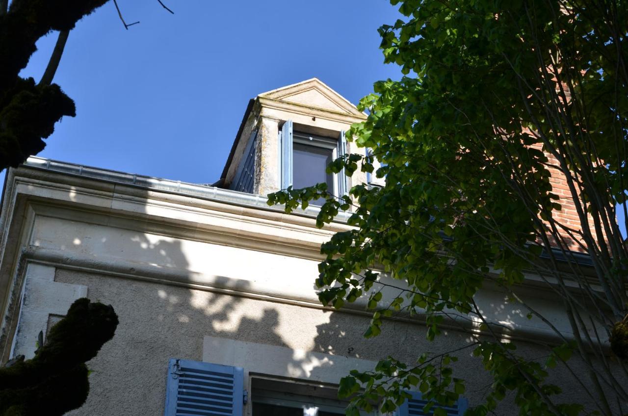 Villa Du Cerf Thibault Le Blanc Exterior photo